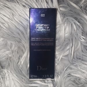 Dior Forever Undercover Foundation